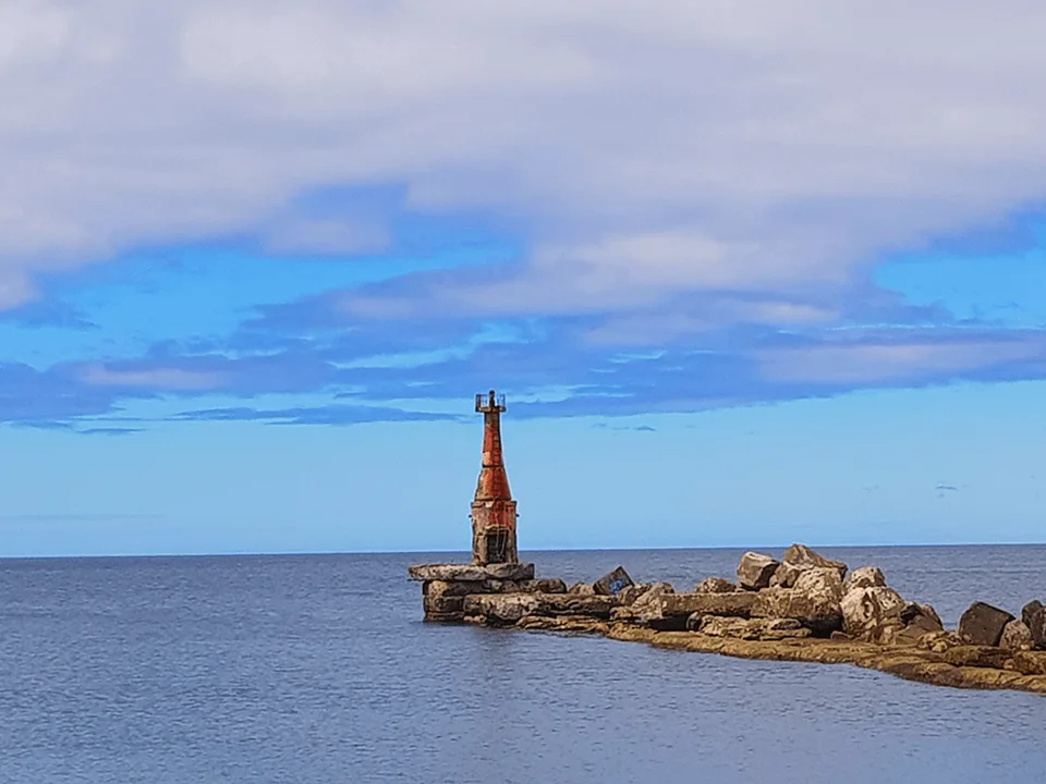 Маяк Лопатина и морские ворота Сахалина